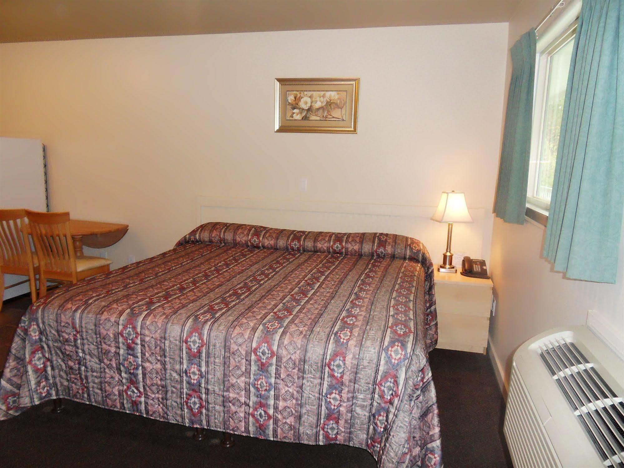 The Hitching Post Motel Pemberton Zewnętrze zdjęcie